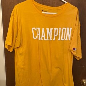 Champion t-shirt